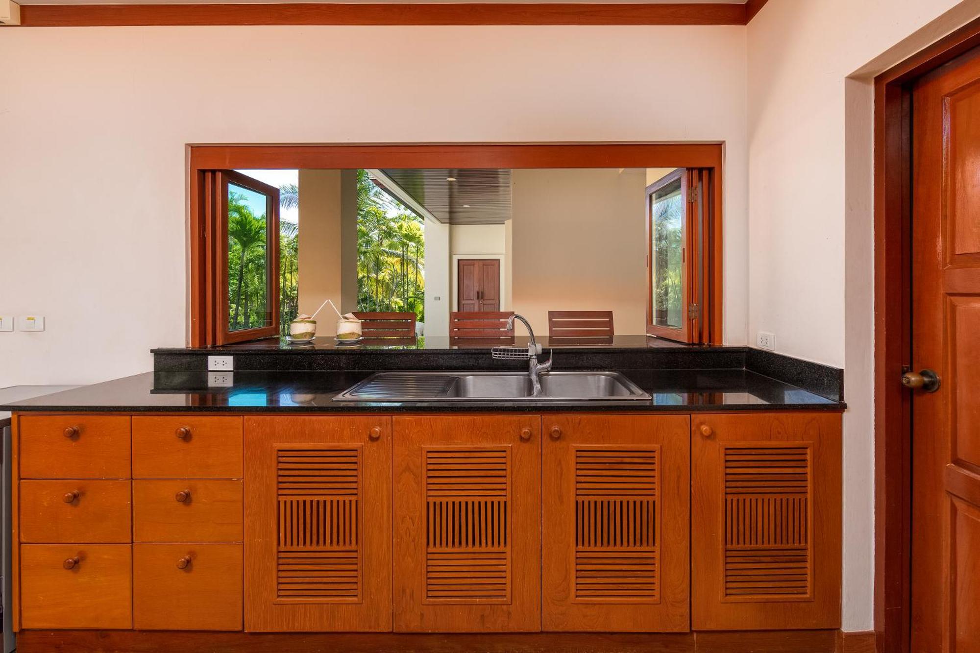 Baan Bua Estate By Tropiclook Villa Nai Harn ภายนอก รูปภาพ